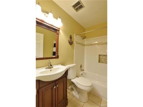 935 Napoli Dr, Ballwin, MO 63021 photo 21