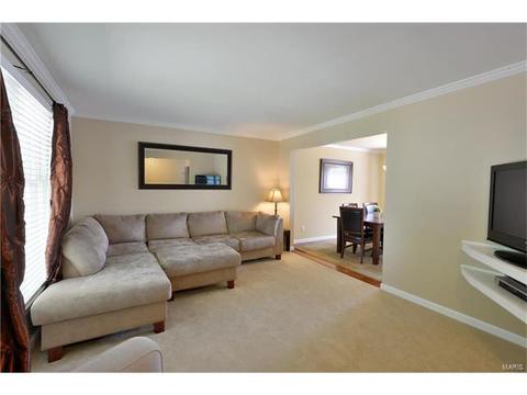 935 Napoli Dr, Ballwin, MO 63021 photo 12