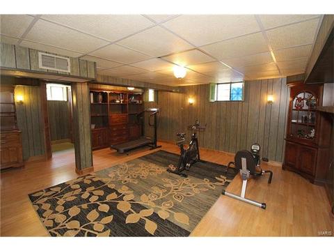 3842 Brown Rd, Saint Louis, MO 63134 photo 16