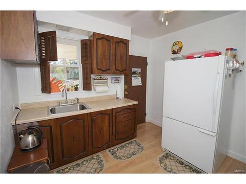3842 Brown Rd, Saint Louis, MO 63134 photo 9