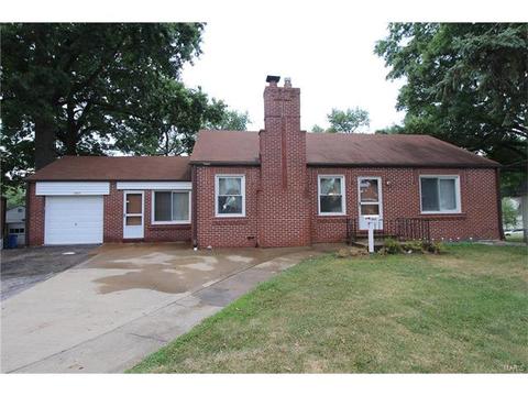 3842 Brown Rd, Saint Louis, MO 63134 photo 1