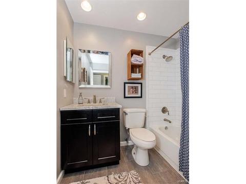 1042 Treetop Trail Dr, Ballwin, MO 63021 photo 12