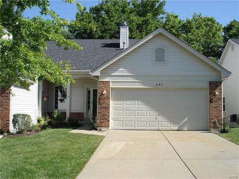 647 Hawk Run Dr, O'fallon, MO 63368 photo 1