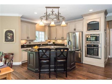 720 Arbor Chase Dr, Ballwin, MO 63021 photo 13