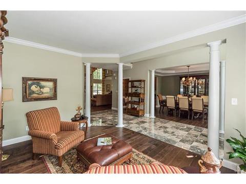 720 Arbor Chase Dr, Ballwin, MO 63021 photo 5