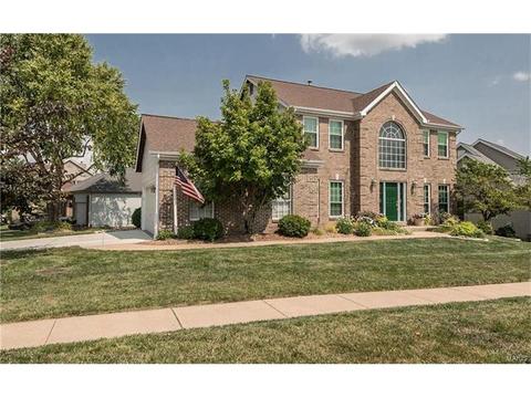 440 Arbor Meadow Ct, Ballwin, MO 63021 photo 2