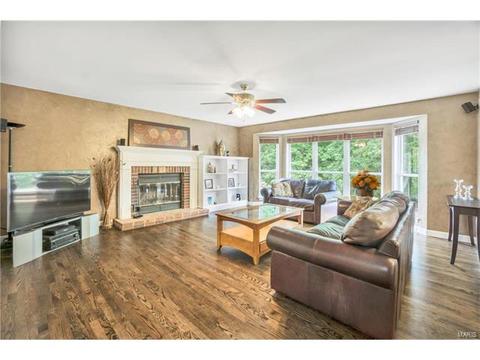 436 Terrington Dr, Ballwin, MO 63021 photo 6