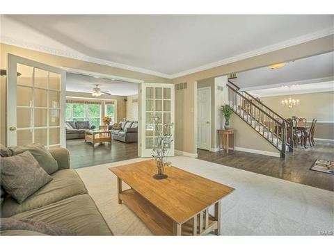 436 Terrington Dr, Ballwin, MO 63021 photo 4