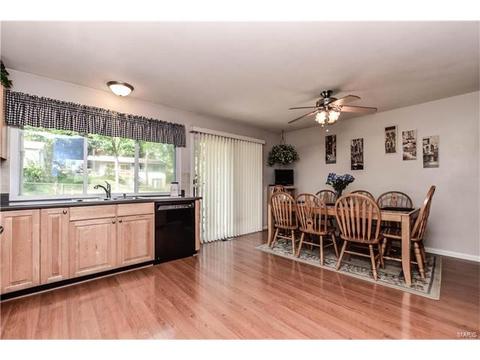 513 Arborwood Dr, Ballwin, MO 63021 photo 8