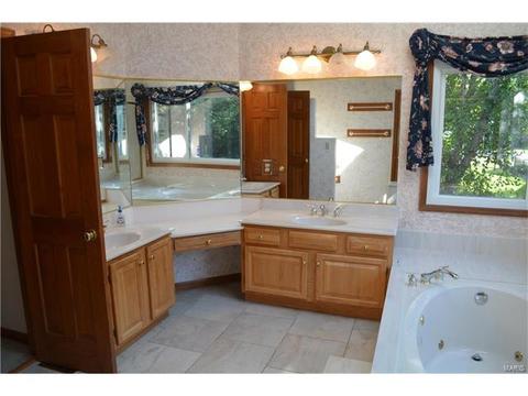 528 Autumn Blf, Ellisville, MO 63021 photo 26