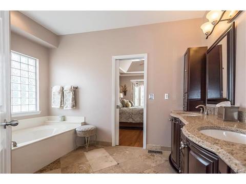 628 Loughmor Pass, Weldon Spring, MO 63304 photo 24