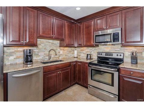 1009 Alpine Ridge Dr, Ballwin, MO 63021 photo 5