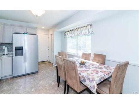 15 Wilbert Dr, Saint Charles, MO 63304 photo 5