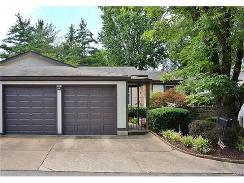 718 Knickerbacker Dr, Ballwin, MO 63021 photo 2