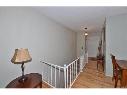 718 Knickerbacker Dr, Ballwin, MO 63021 photo 5