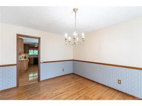 806 Posthorn Dr, Ballwin, MO 63021 photo 7