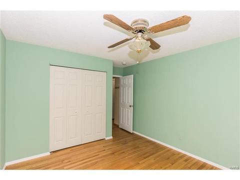 806 Posthorn Dr, Ballwin, MO 63021 photo 17