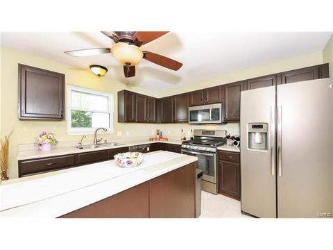 2645 Brook Meadow Ln, O'fallon, MO 63368 photo 9