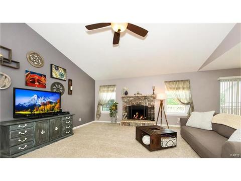 2645 Brook Meadow Ln, O'fallon, MO 63368 photo 5