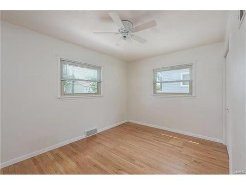 11040 Patsy Dr, Saint Louis, MO 63123 photo 8