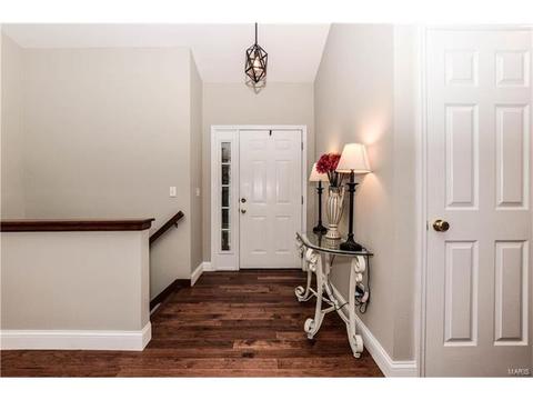897 Top Notch Ln, Eureka, MO 63025 photo 3