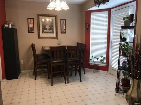 693 Homerun Dr, O'fallon, MO 63366 photo 4