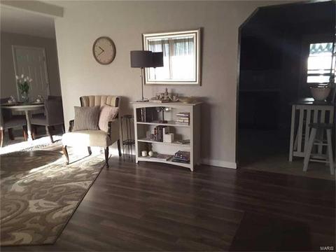 802 Love Dr, O'fallon, MO 63366 photo 4