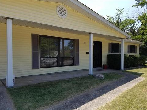 802 Love Dr, O'fallon, MO 63366 photo 2