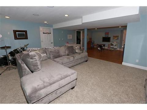 1809 Jacobs Cir, Saint Peters, MO 63376 photo 21