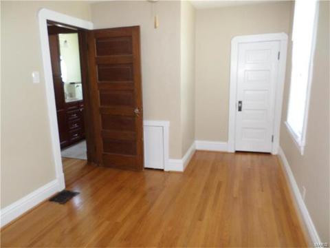 627 Atalanta Ave, Saint Louis, MO 63119 photo 23