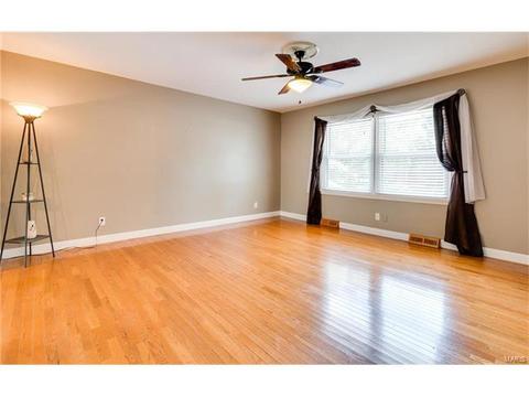 719 Montbrook Dr, O'fallon, MO 63366 photo 12