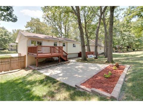 719 Montbrook Dr, O'fallon, MO 63366 photo 6