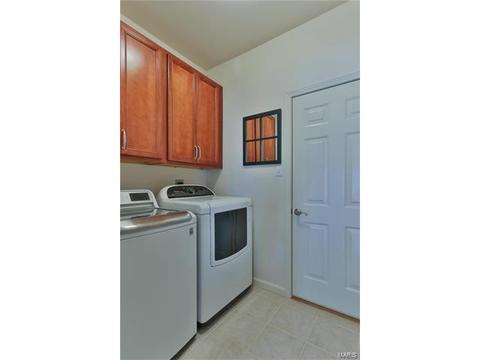 588 Bluffs View Ct, Eureka, MO 63025 photo 15