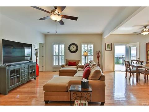 588 Bluffs View Ct, Eureka, MO 63025 photo 6