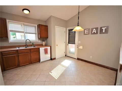 507 Sunward Dr, O'fallon, MO 63368 photo 6