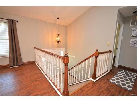 507 Sunward Dr, O'fallon, MO 63368 photo 3