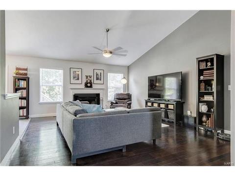 109 W Park, O'fallon, MO 63366 photo 6