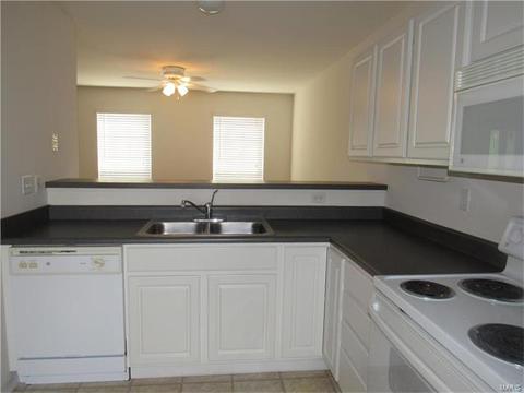815 Brookmead Dr, O'fallon, MO 63366 photo 7