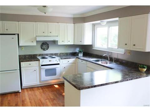 51 Oak Hl, Ellisville, MO 63021 photo 2