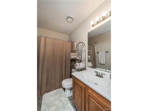 4237 Mcclay Rd, Saint Charles, MO 63304 photo 5