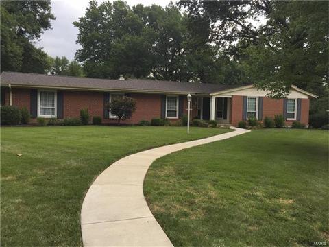412 Andover Ln, Ballwin, MO 63011 photo 1