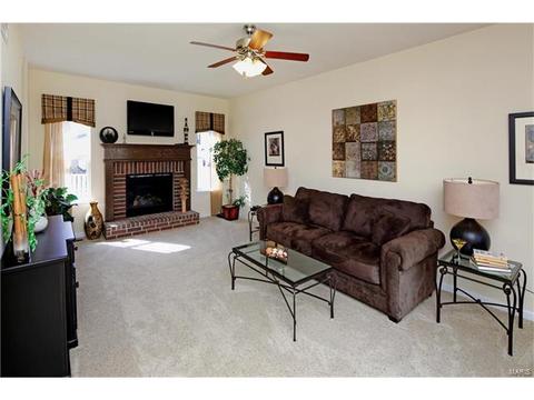 5203 Footpath Ct, Eureka, MO 63025 photo 2