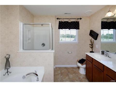 5203 Footpath Ct, Eureka, MO 63025 photo 9