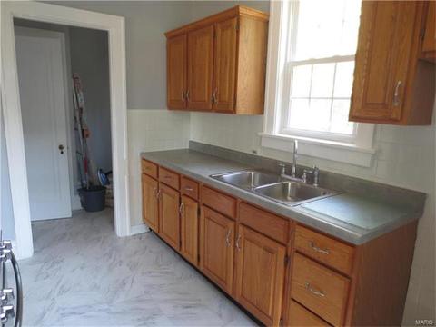 7812 Rosedale, Saint Louis, MO 63121 photo 9