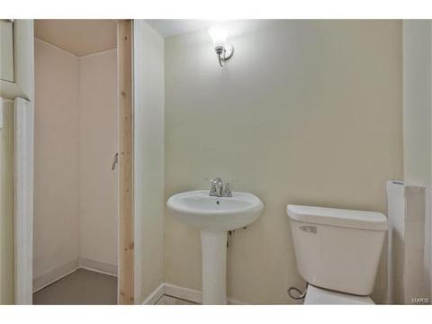 6710 Donald, Saint Louis, MO 63121 photo 9