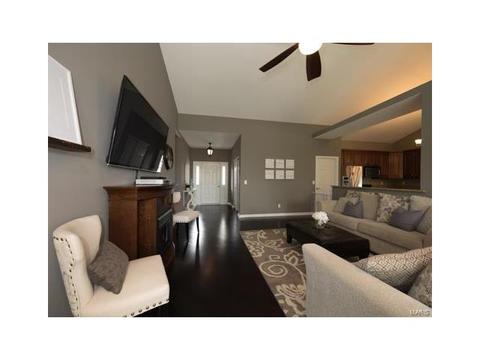 17464 Hilltop Rdg, Eureka, MO 63025 photo 12