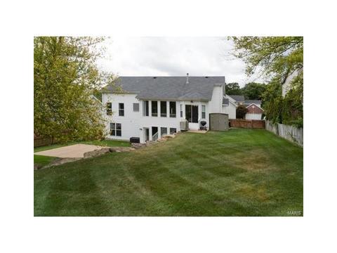 17464 Hilltop Rdg, Eureka, MO 63025 photo 5