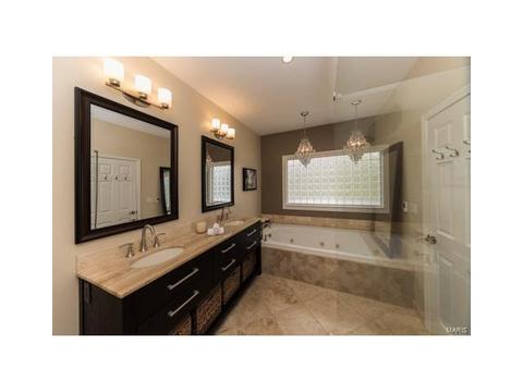 17464 Hilltop Rdg, Eureka, MO 63025 photo 30