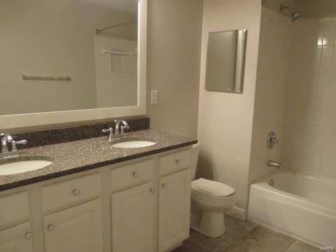 16736 Highland Summit Dr, Ballwin, MO 63011 photo 31