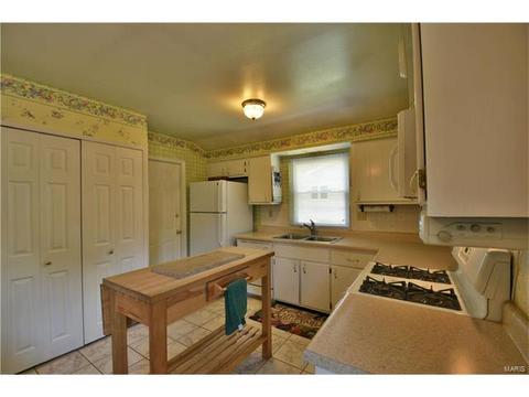 810 Courtland Pl, Manchester, MO 63021 photo 6